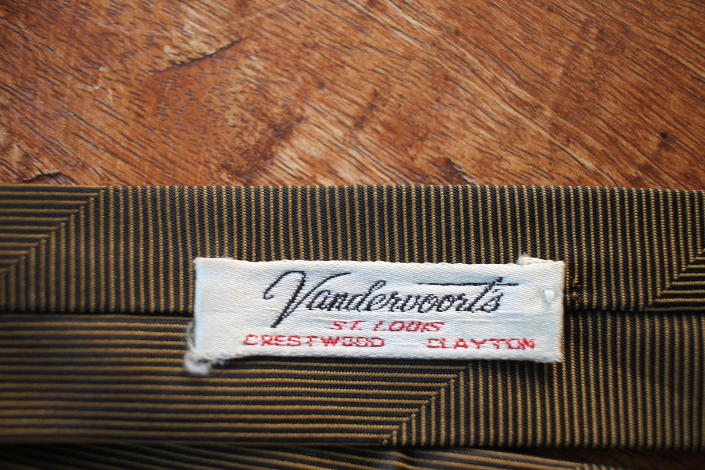 Vintage Vandervoorts brown gold striped motifs pattern skinny tie