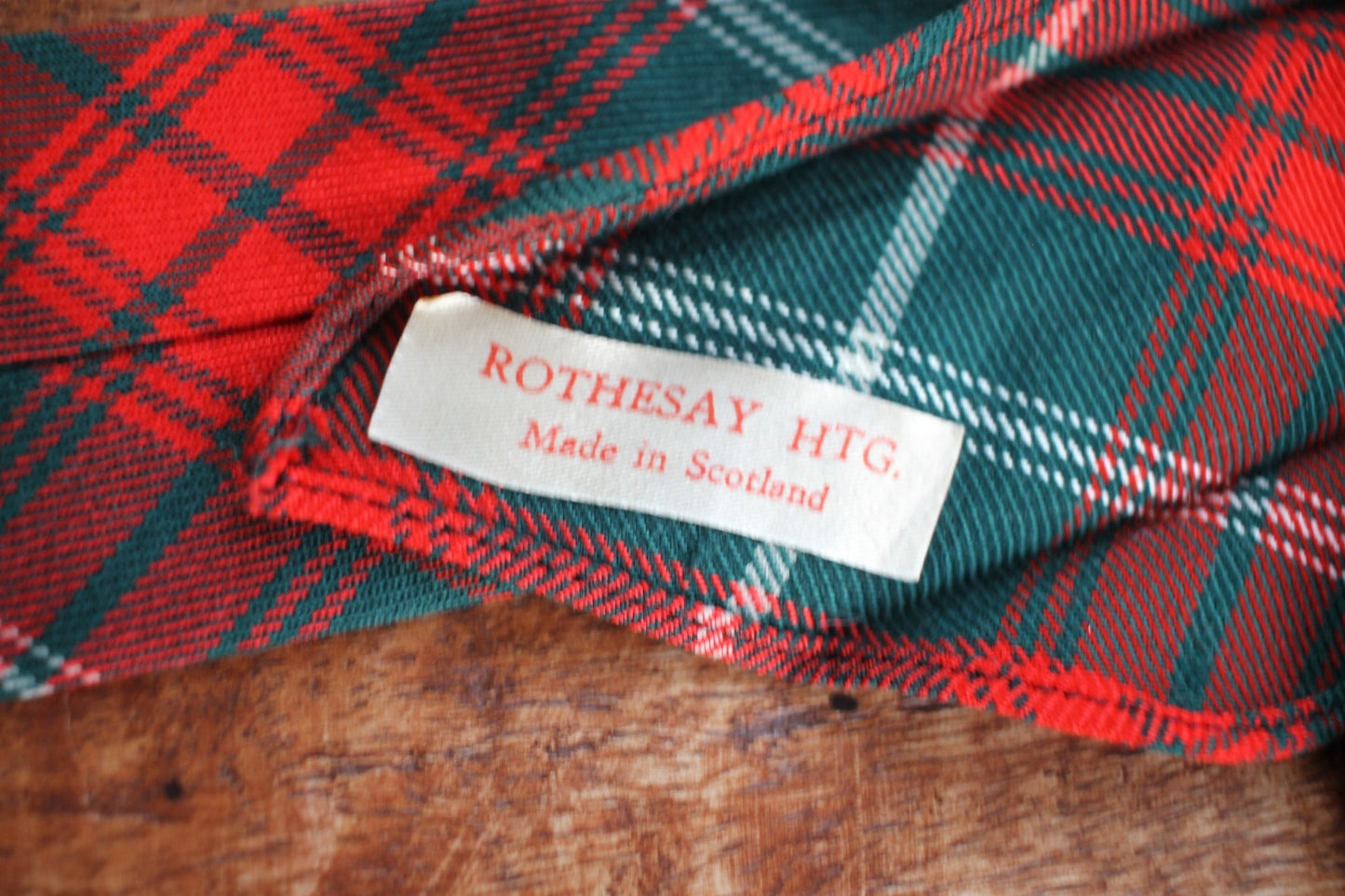 Vintage Rothesay red green tartan skinny tie